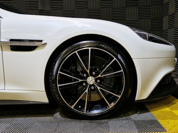 Used Aston Martin Vanquish 2014 for sale - 74449118: Photo 29