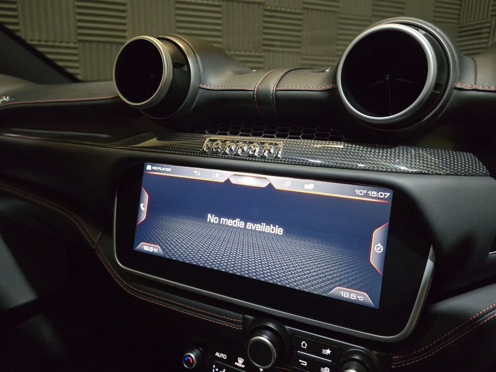 Used Ferrari Portofino 2019 for sale - 77734357: Photo 15