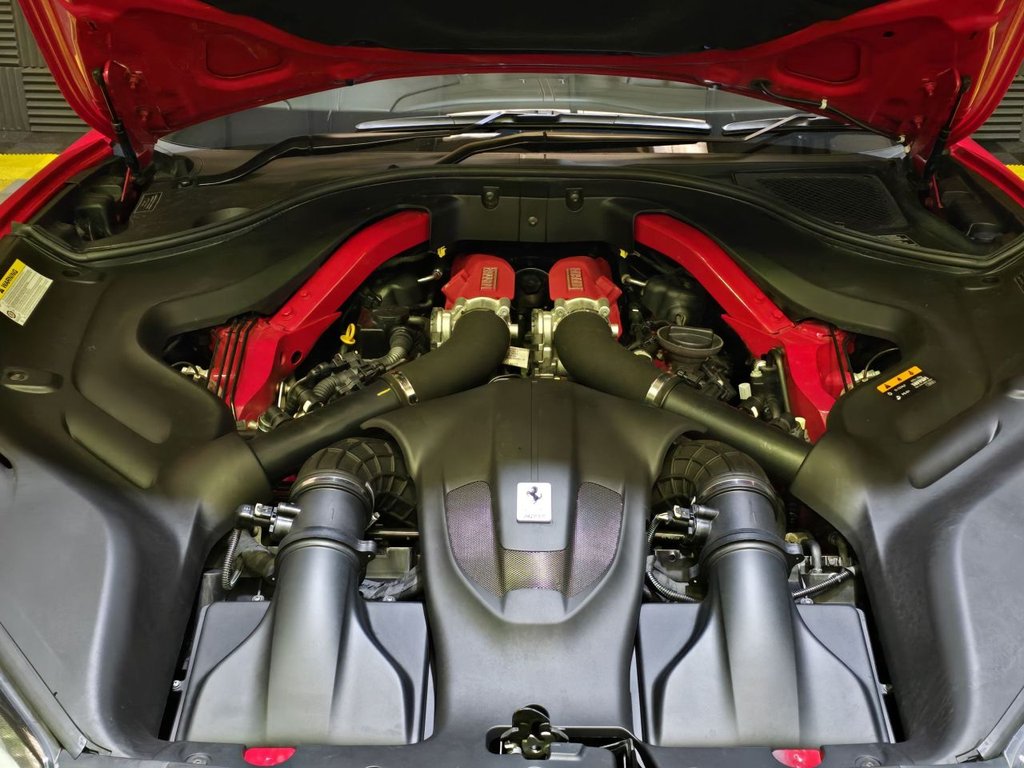 Used Ferrari Portofino 2019 for sale - 77734357: Photo 2