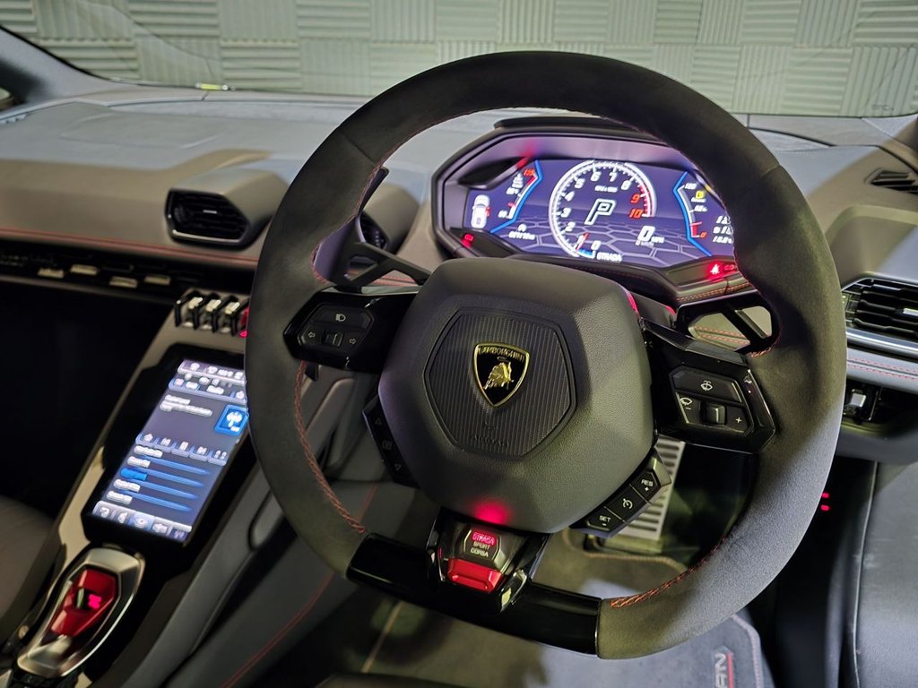 Used Lamborghini Huracan 2022 for sale - 77990714: Photo 22
