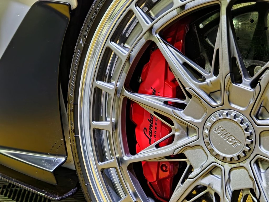 Used Lamborghini Revuelto 2024 for sale - 76642716: Photo 32