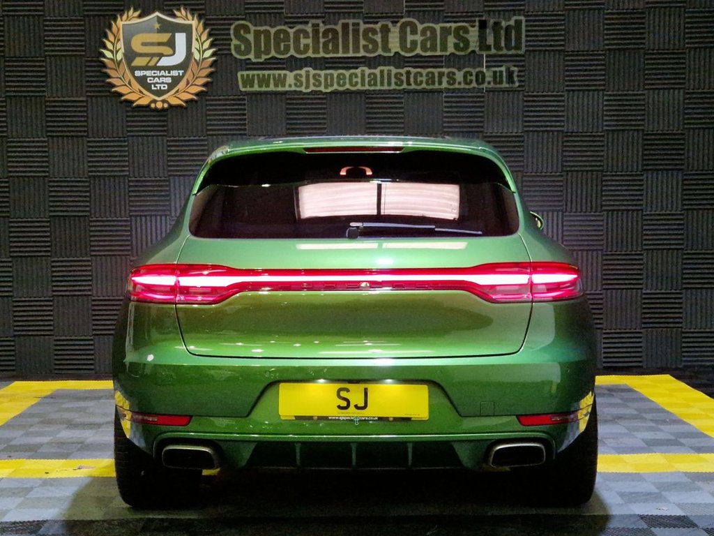 Used Porsche Macan 2021 for sale - 76406885: Photo 3