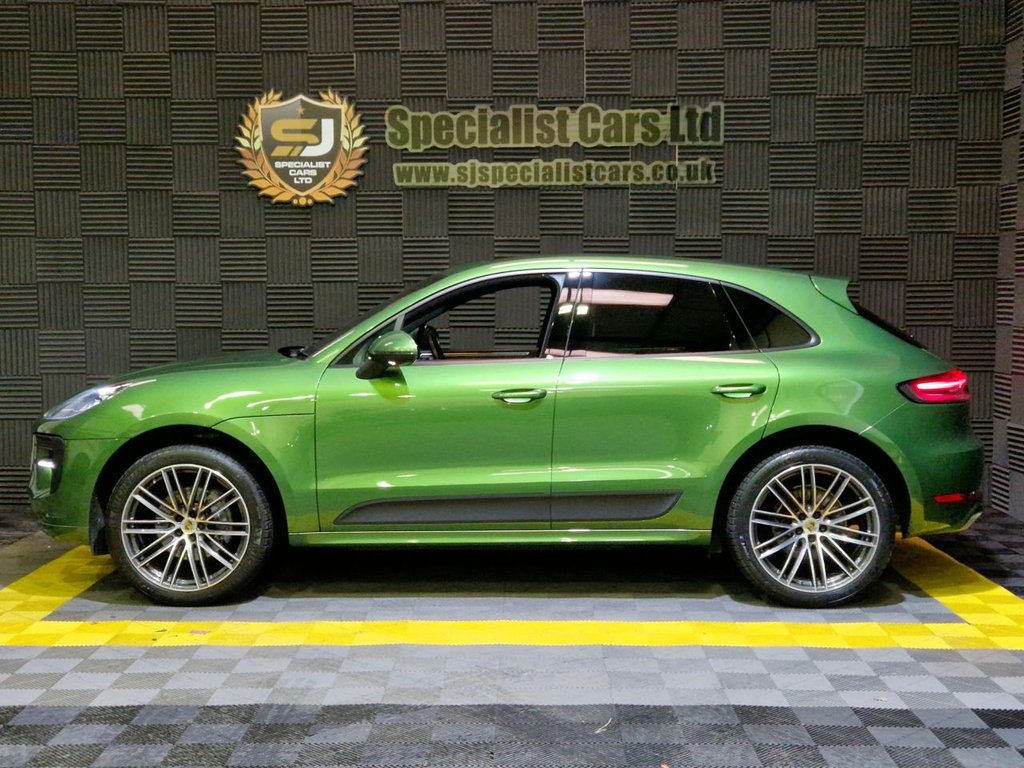 Used Porsche Macan 2021 for sale - 76406885: Photo 4