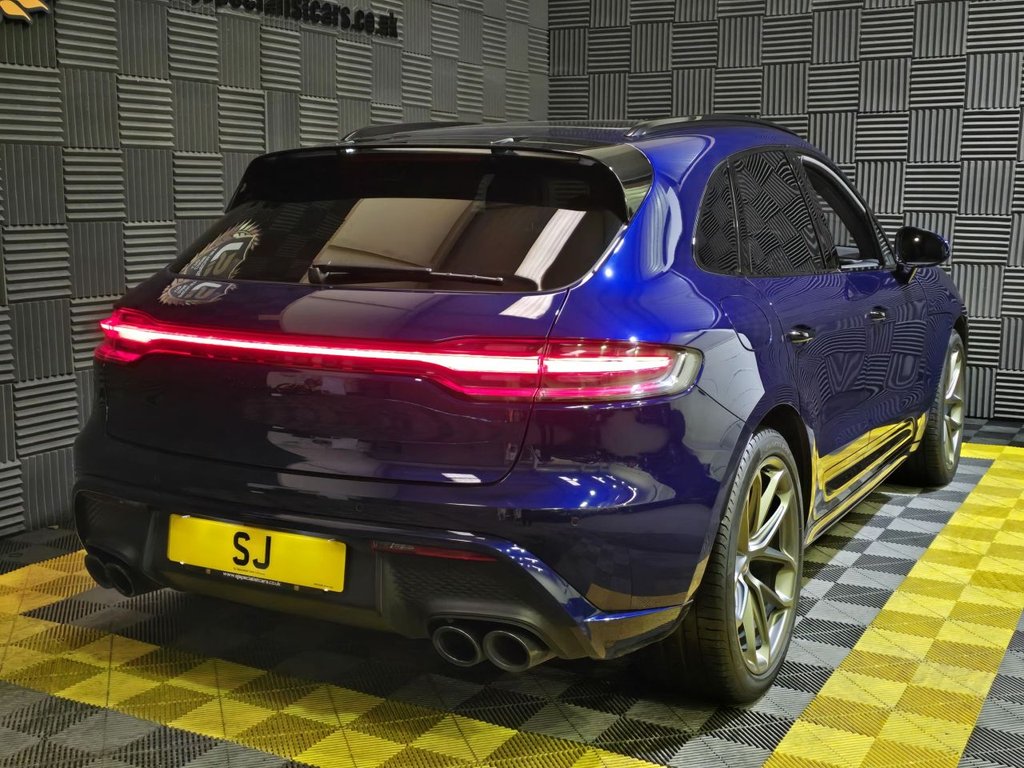 Used Porsche Macan 2025 for sale - 77642596: Photo 16