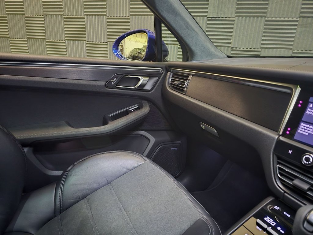 Used Porsche Macan 2025 for sale - 77642596: Photo 26