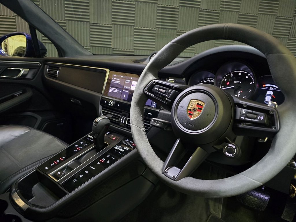 Used Porsche Macan 2025 for sale - 77642596: Photo 6