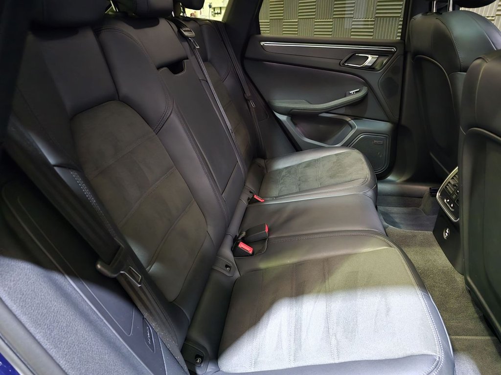 Used Porsche Macan 2025 for sale - 77642596: Photo 7