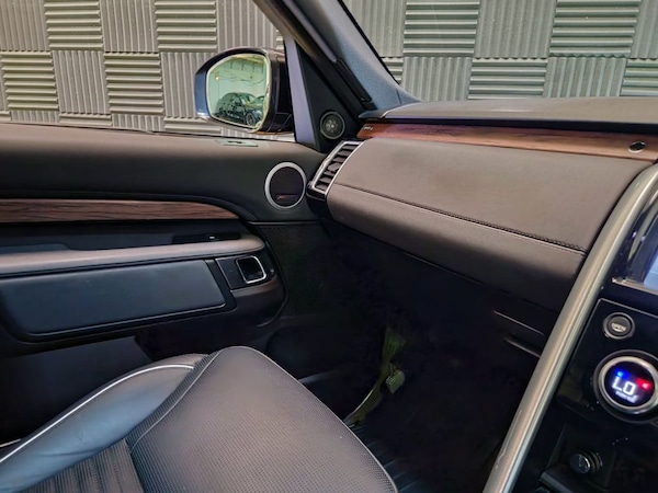 Used Land Rover Discovery 2018 for sale - 76185046: Photo 14
