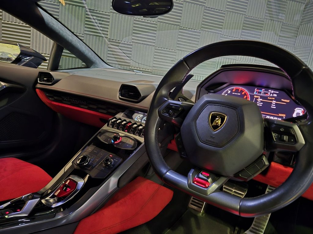 Used Lamborghini Huracan 2015 for sale - 77904860: Photo 16