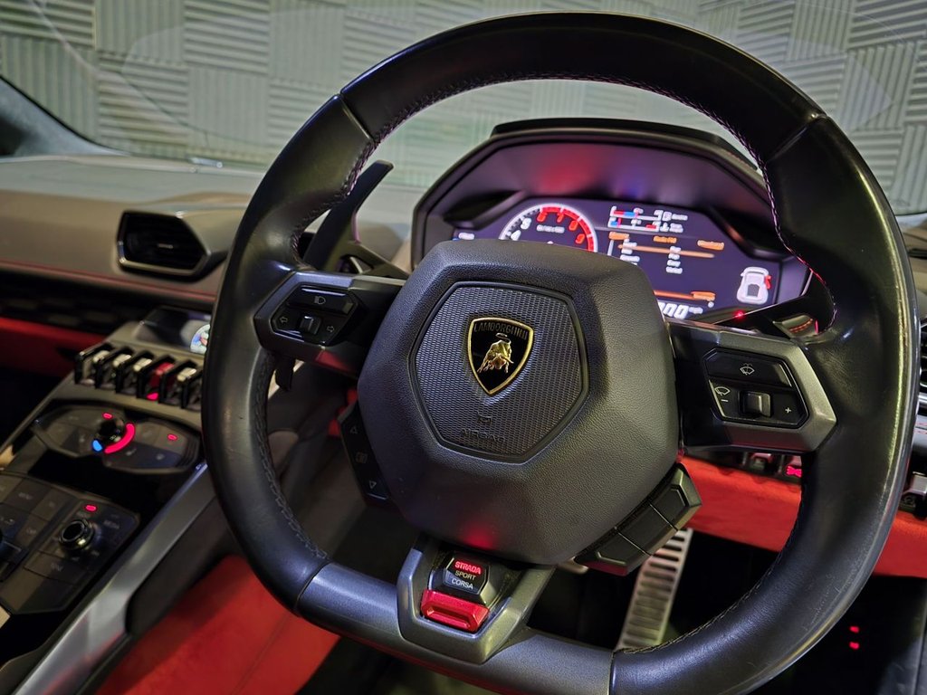 Used Lamborghini Huracan 2015 for sale - 77904860: Photo 17