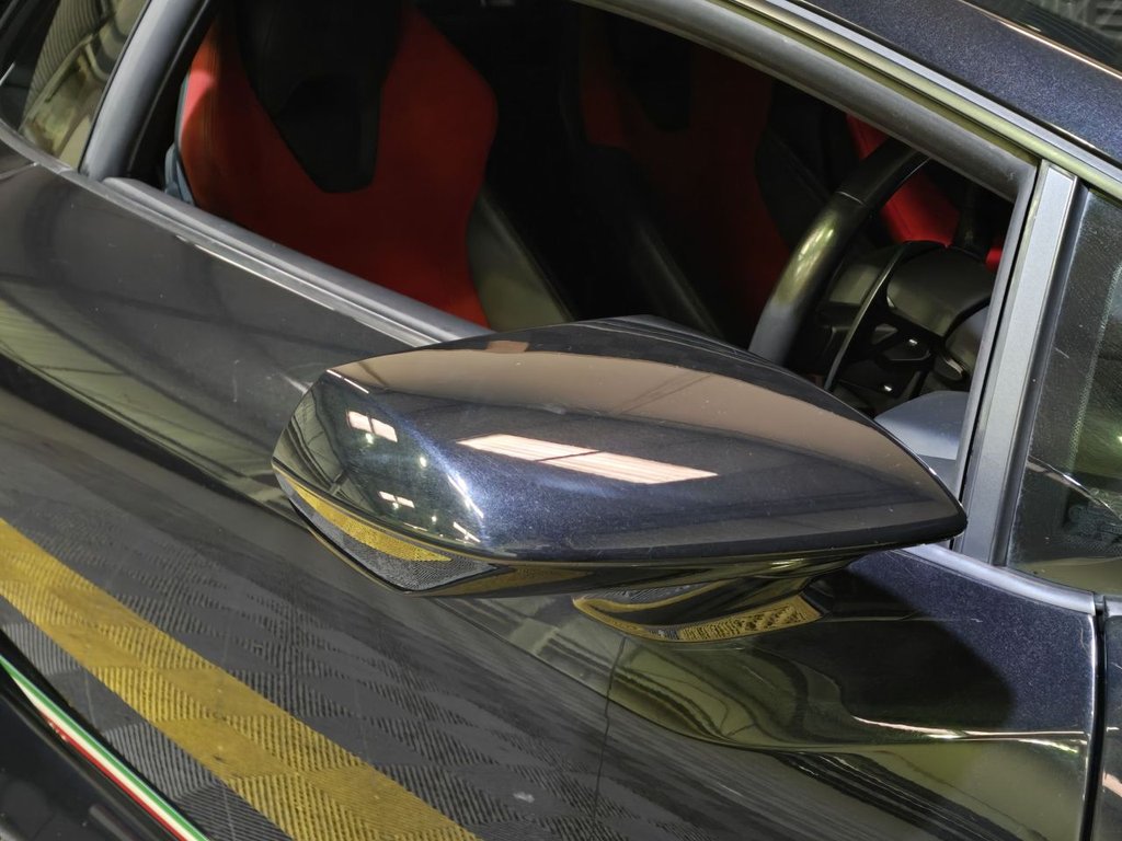 Used Lamborghini Huracan 2015 for sale - 77904860: Photo 27