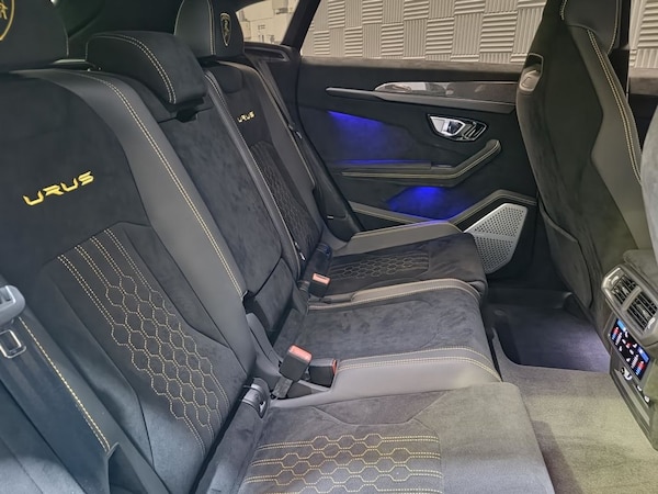 Used Lamborghini Urus 2023 for sale - 75548886: Photo 18