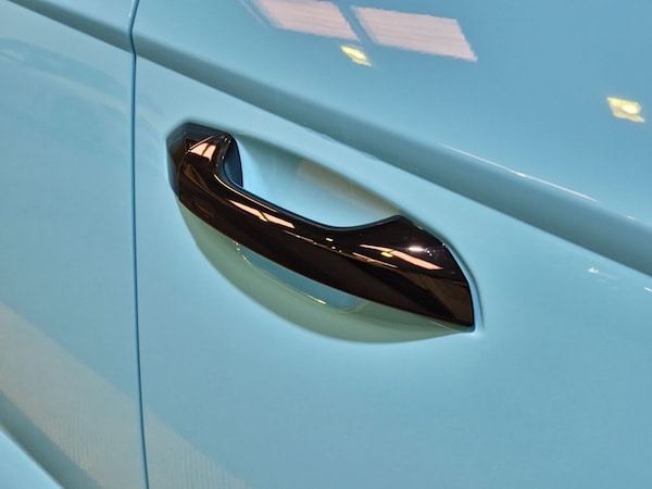 Used Lamborghini Urus 2023 for sale - 75548886: Photo 32