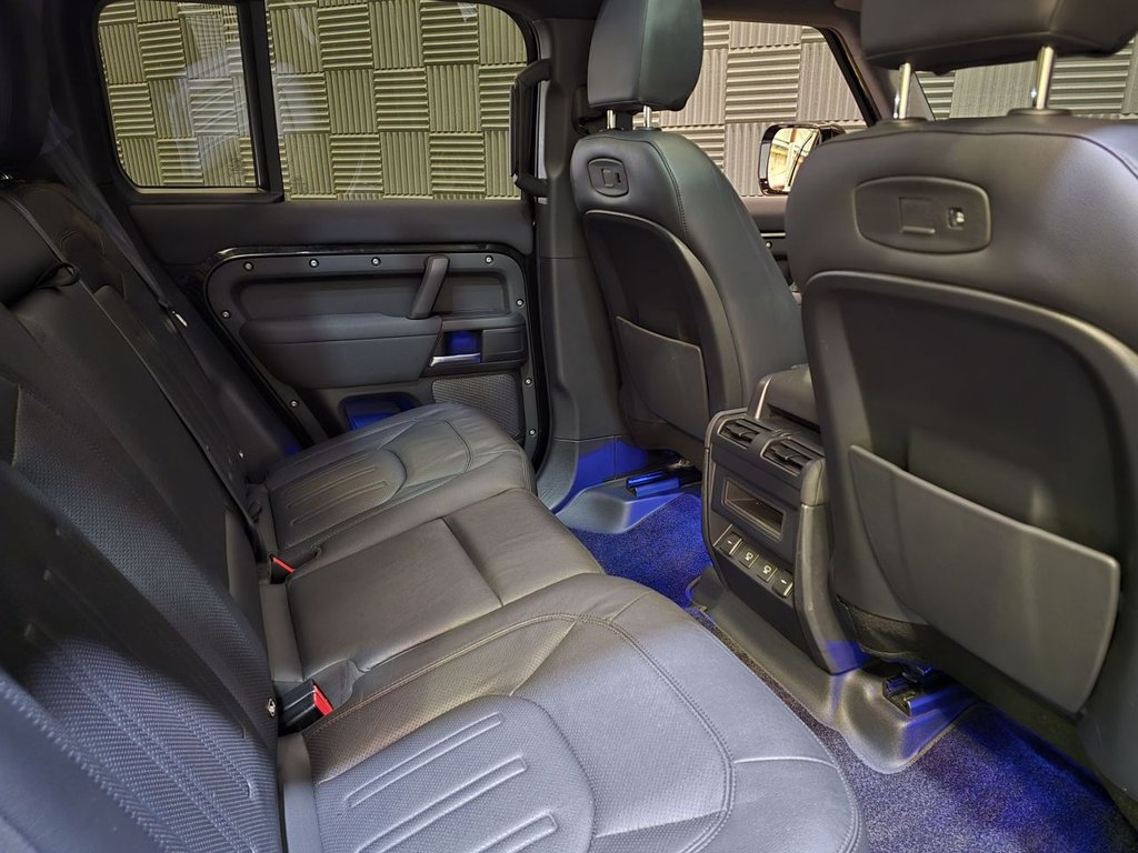Used Land Rover Defender 2021 for sale - 78200129: Photo 13