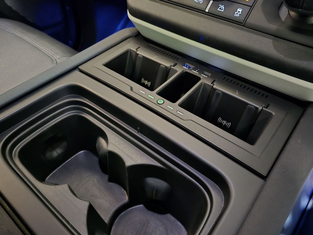 Used Land Rover Defender 2021 for sale - 78200129: Photo 16