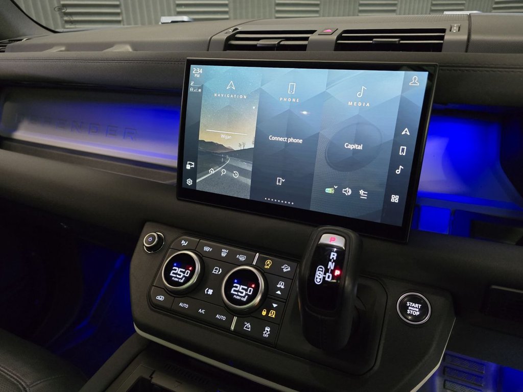 Used Land Rover Defender 2021 for sale - 78200129: Photo 17