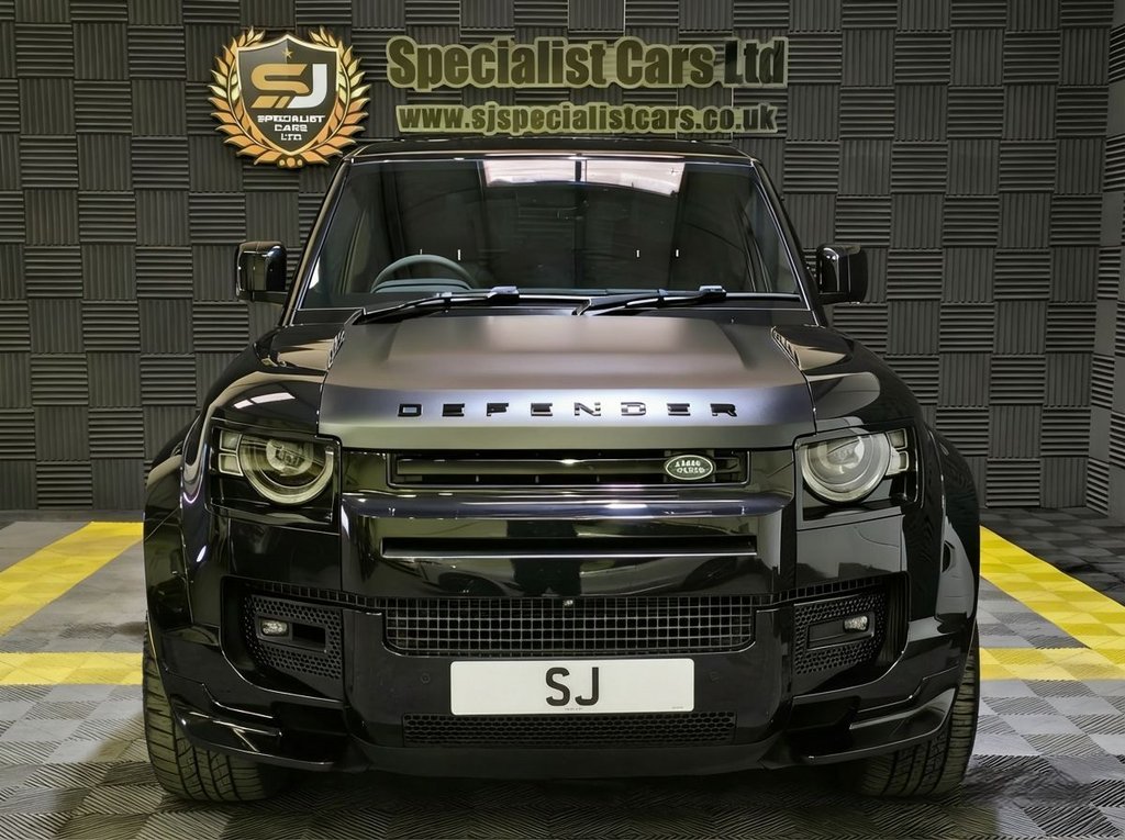 Used Land Rover Defender 2021 for sale - 78200129: Photo 3