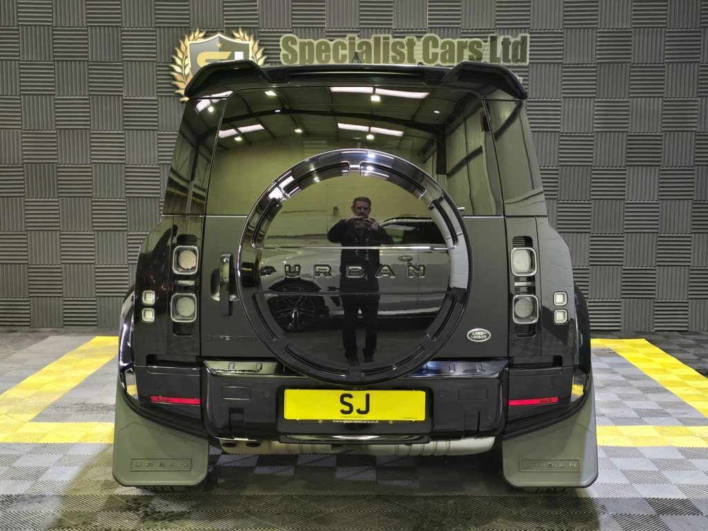 Used Land Rover Defender 2021 for sale - 78200129: Photo 5