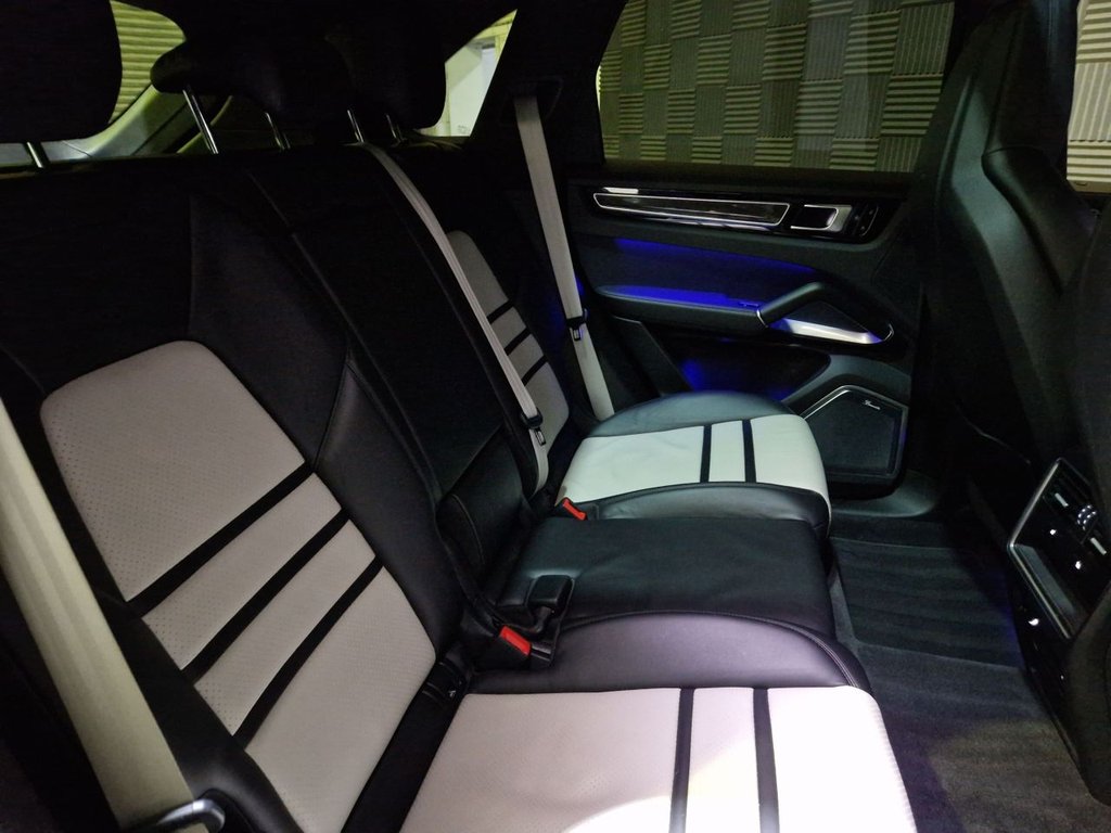 Used Porsche Cayenne 2020 for sale - 76454764: Photo 13