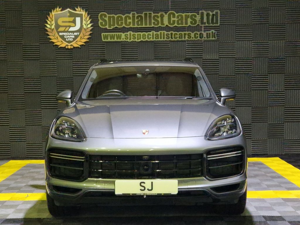 Used Porsche Cayenne 2020 for sale - 76454764: Photo 2