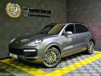 Used Porsche Cayenne 2020 for sale - 76454764: Photo