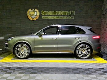 Used Porsche Cayenne 2020 for sale - 76454764: Photo