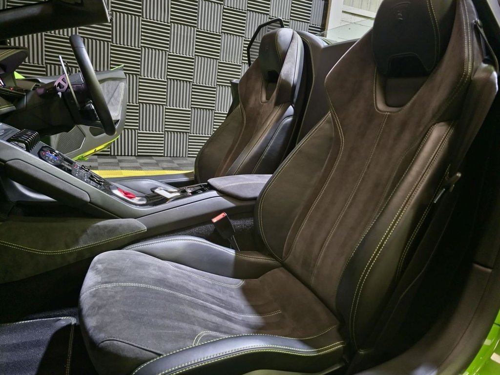 Used Lamborghini Huracan 2016 for sale - 77780038: Photo 9