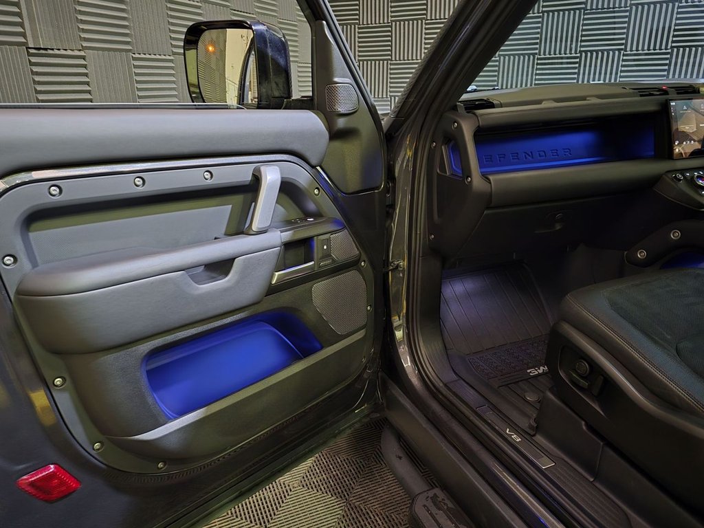 Used Land Rover Defender 2021 for sale - 77499075: Photo 10