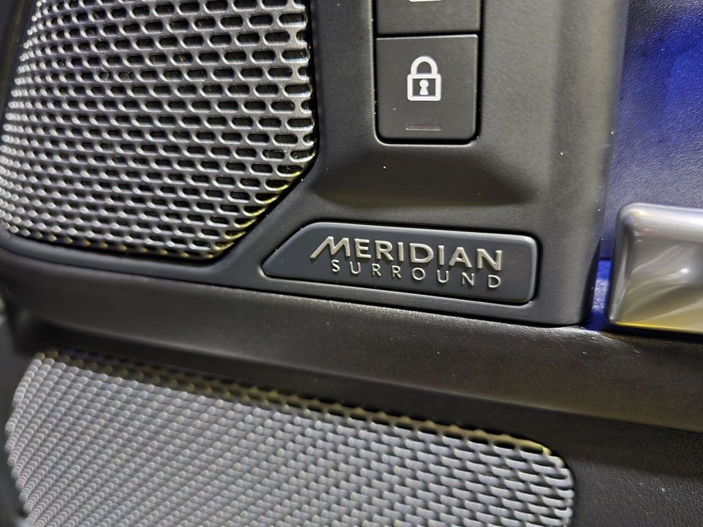 Used Land Rover Defender 2021 for sale - 77499075: Photo 19