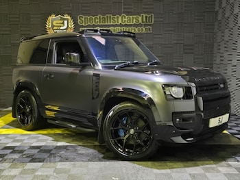 Used Land Rover Defender 2021 for sale - 77499075: Photo