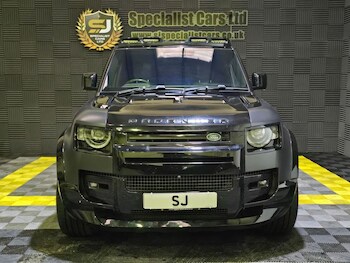 Used Land Rover Defender 2021 for sale - 77499075: Photo