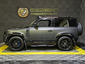 Used Land Rover Defender 2021 for sale - 77499075: Photo