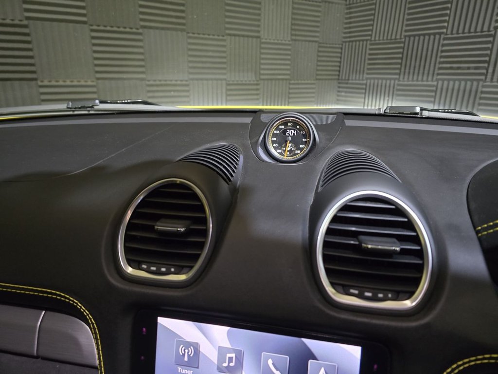 Used Porsche Cayman 2020 for sale - 77835331: Photo 10