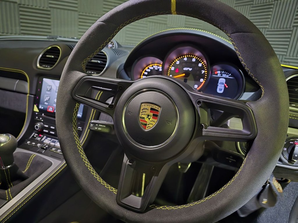 Used Porsche Cayman 2020 for sale - 77835331: Photo 26