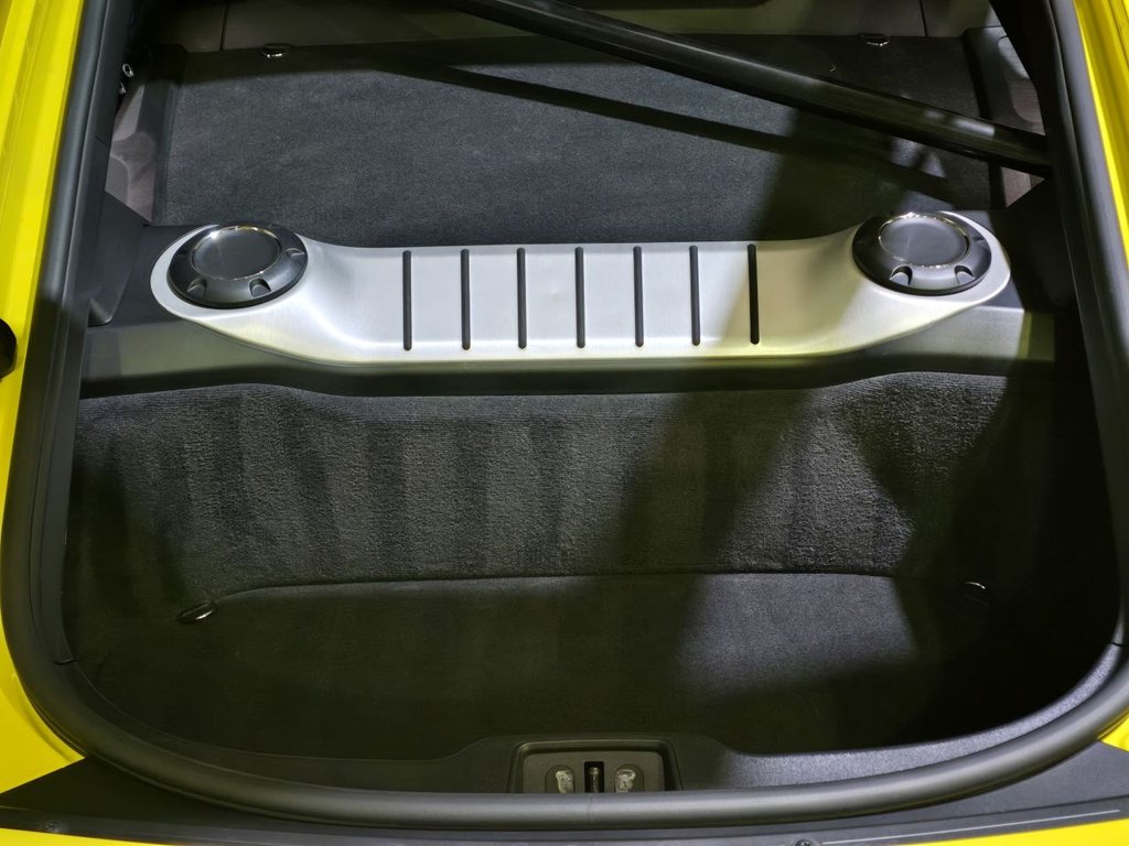 Used Porsche Cayman 2020 for sale - 77835331: Photo 28