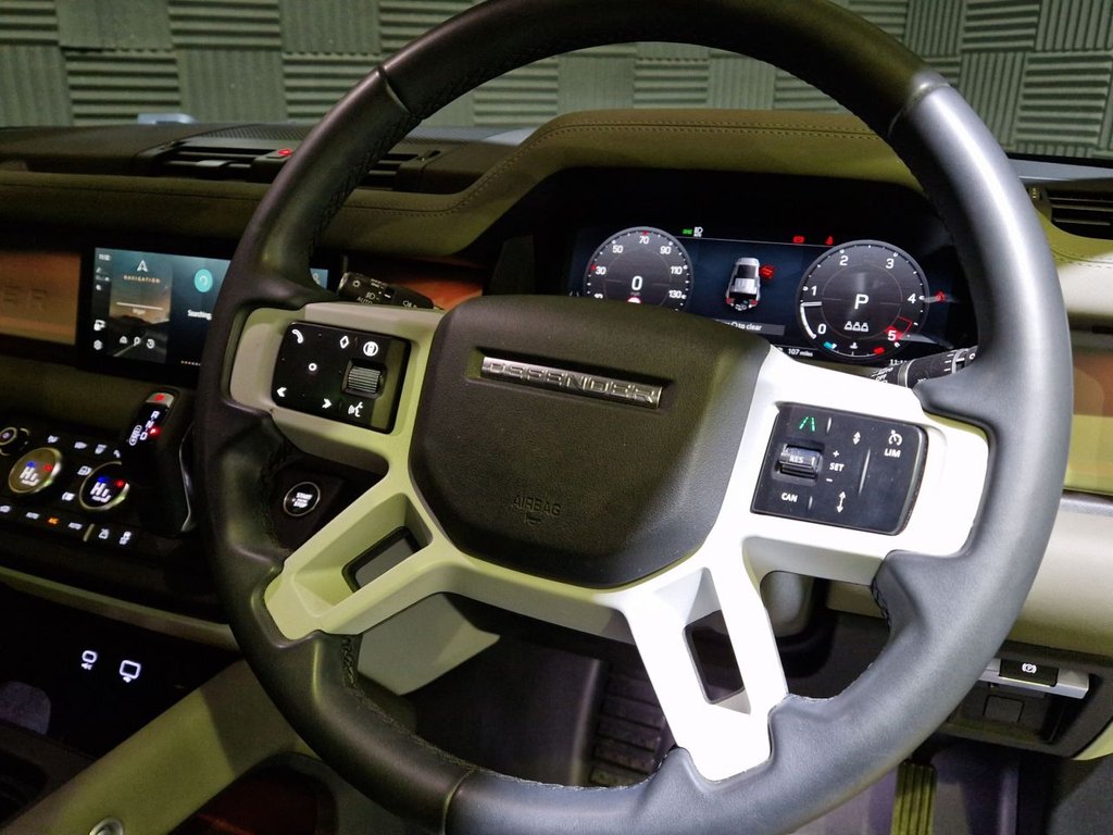 Used Land Rover Defender 2023 for sale - 77498715: Photo 20