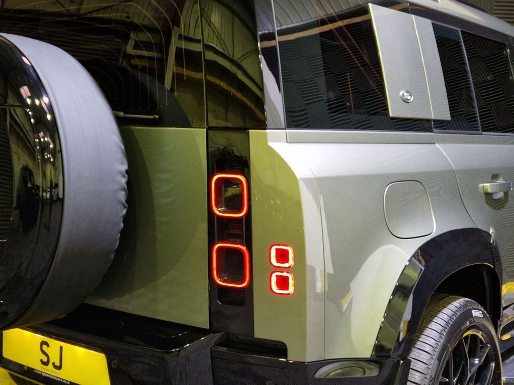 Used Land Rover Defender 2023 for sale - 77498715: Photo 22