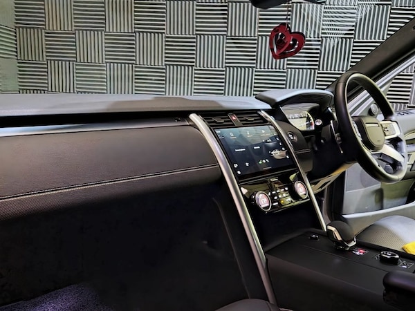 Used Land Rover Discovery 2023 for sale - 75433282: Photo 12