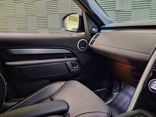 Used Land Rover Discovery 2023 for sale - 75433282: Photo 16