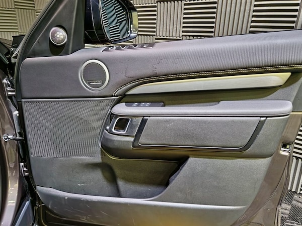 Used Land Rover Discovery 2023 for sale - 75433282: Photo 17