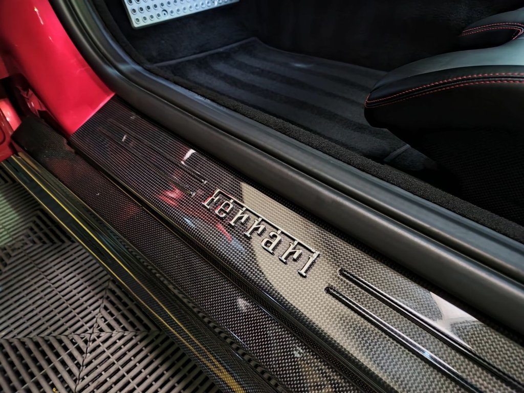 Used Ferrari 812 Superfast 2019 for sale - 76210794: Photo 11