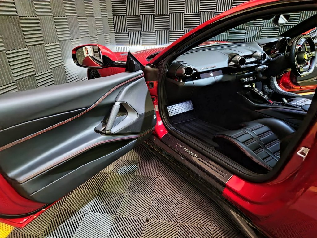 Used Ferrari 812 Superfast 2019 for sale - 76210794: Photo 15