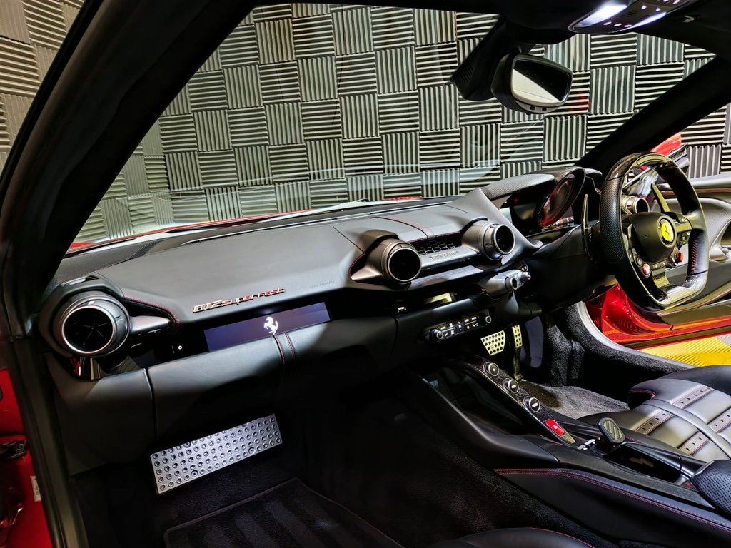 Used Ferrari 812 Superfast 2019 for sale - 76210794: Photo 18