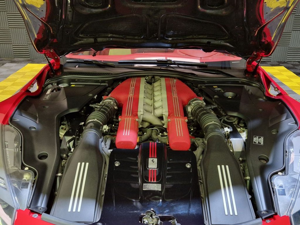 Used Ferrari F12 Berlinetta 2013 for sale - 76327868: Photo 18