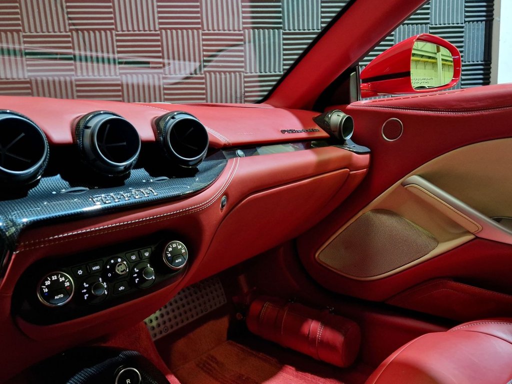 Used Ferrari F12 Berlinetta 2013 for sale - 76327868: Photo 28