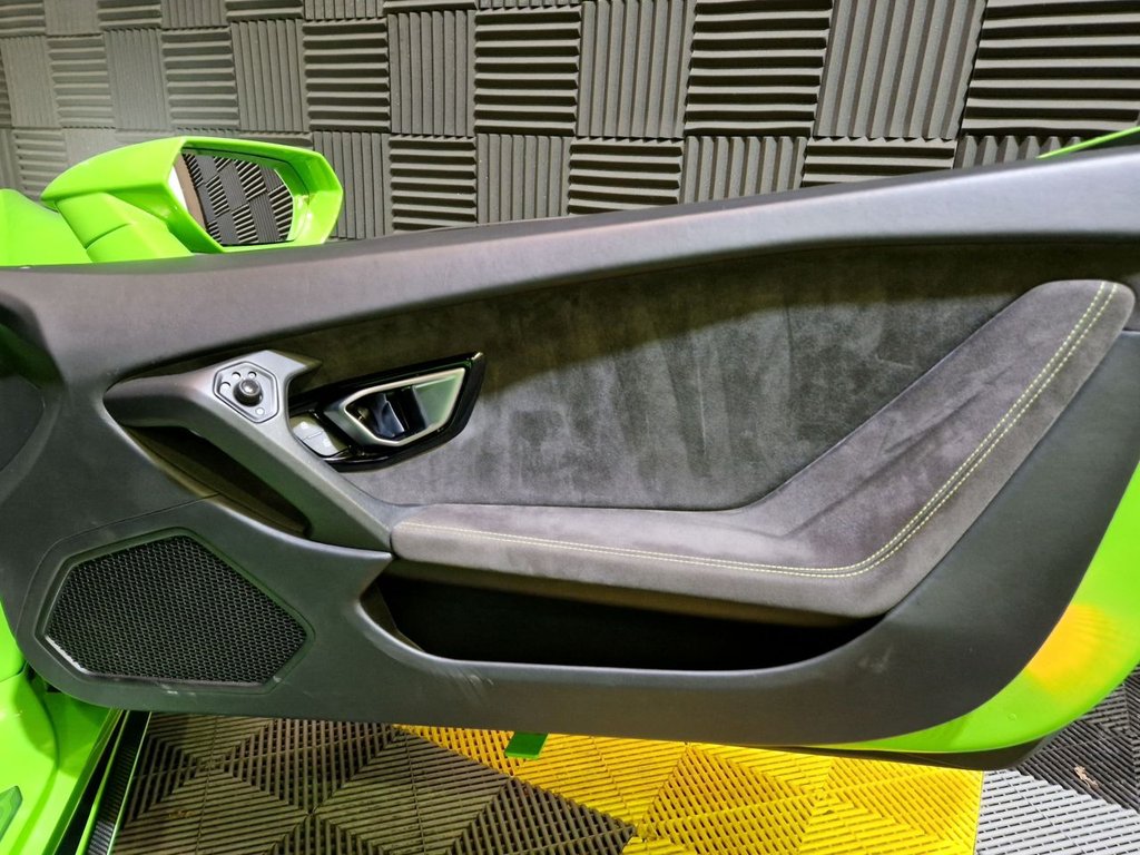 Used Lamborghini Huracan 2016 for sale - 76406360: Photo 19