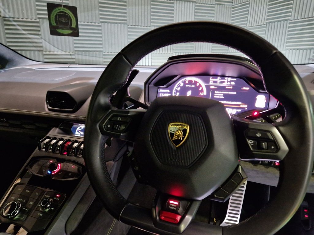 Used Lamborghini Huracan 2016 for sale - 76406360: Photo 21