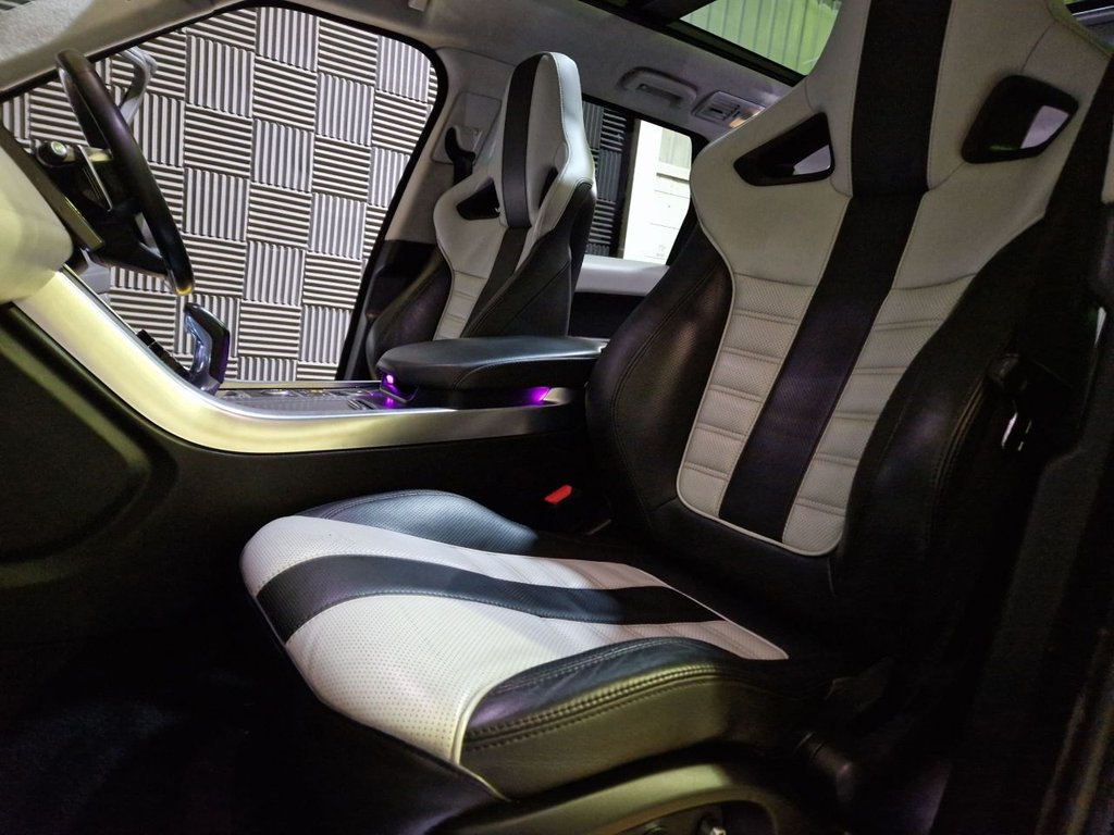 Used Land Rover Range Rover Sport 2015 for sale - 76454580: Photo 11