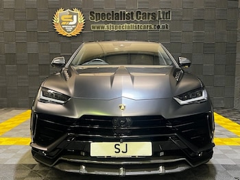 Used Lamborghini Urus 2024 for sale - 79072610: Photo