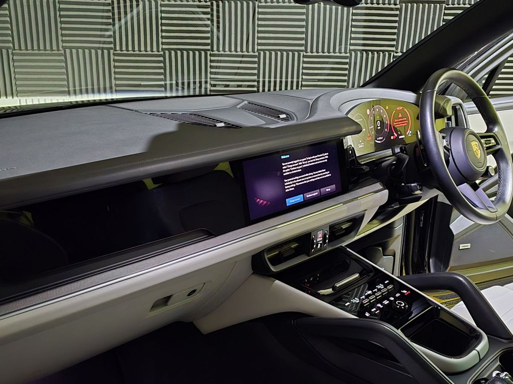 Used Porsche Cayenne 2024 for sale - 77139933: Photo 12